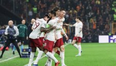 Ще има ли мач? Отмениха полета на Манчестър Юнайтед за Нюкасъл