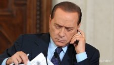Берлускони: Твърдоглавецът Леонардо хич не ме слушаше