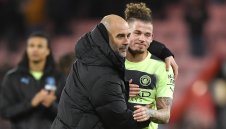 Ливърпул души около "пейка" на Ман Сити