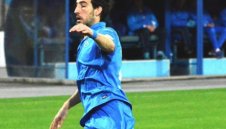 Гърци искат да отмъкнат звездата на Левски