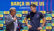 Скандал по оста Барселона - Байерн