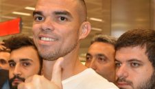 Дружка на Роналдо пред трансфер в Англия или Португалия