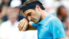 Федерер със 17-а поредна победа на трева