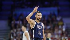 Стеф Къри предупреди САЩ за Париж 2024