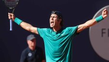 Сензацията Хачанов шокиращо триумфира в Чънду