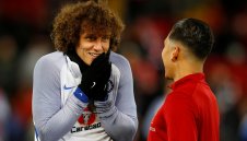 Челси получи тежък удар, Давид Луис се контузи