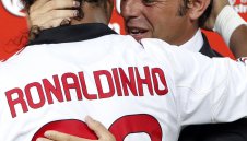 Роналдиньо: Бях на 48 часа от трансфер в Манчестър Юнайтед