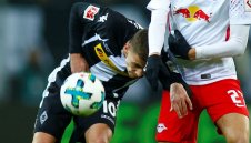 Азар отсвири Ливърпул, дал дума на Борусия Дортмунд