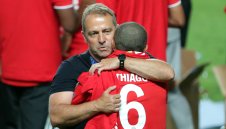 Флик е нервен заради напускането на Тиаго