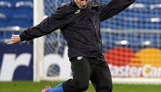 Аршавин е в Лондон, чака развитие по трансфера си в Арсенал