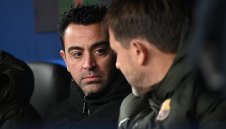 Шави се накара на играчите си след загубата от Шахтьор