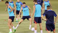 Колко ще им вкара? Лева дебютира за Барса срещу Реал