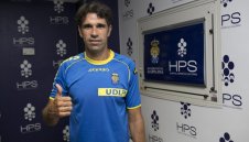 Хуан Карлос Валерон ще играе още година