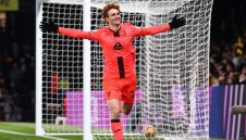 Канарчетата излетяха от зоната на изпадащите