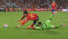 Ас на Барса е аут за Испания - България