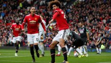 Юнайтед продължава да мачка, Фелайни подкара валяка