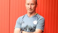 Треньорът на ЦСКА хленчи след издънката срещу Локо Горна