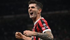 Милан иска да "върже" новата си звезда