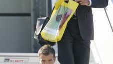 Ван Нистелрой притеснен от защитата на Сърбия