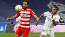 Реал Мадрид удари Гранада и крачи към титлата