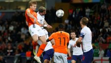 Отчаян опит: Барса измъква Де Лихт от Юве в последния момент