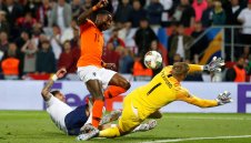 Оранжева радост! Холандия наказа безобразията в защитата на Англия за 3:1