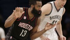 Уестбрук и Хардън продължават надпреварата за МВП