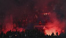 Милан печели дербито в социалните мрежи