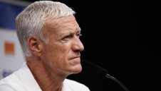 Сериозни проблеми за Франция в защита