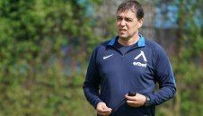 Левски се оглежда в пазара у нас, иска да привлича и българи