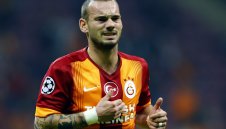 Челси ще бори кризата със Снайдер