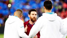 Бензема не включи Кристиано и Меси в Дрийм тима си