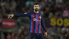 Барса почита Пике