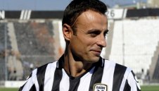 Димитър Бербатов няма да играе в Италия