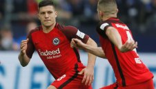 "Биковете" вилняха в Леверкузен, Йович посече Шалке в 99-ата минута