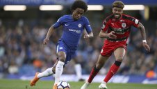 Челси се издъни в битката за Топ 4, Хъдърсфийлд се спаси