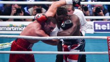 Победителят от Пулев – Джошуа излиза срещу Фюри за всички титли 