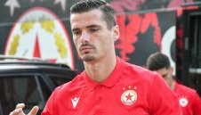 Капитан на ЦСКА пуска "корени" на пейката