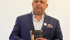 Кралев пожела успех на "грациите"