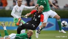 Ейре громи Алжир, М'Боли дебютира (ВИДЕО)