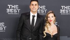 Какво се случи? Байерн връща Кансело на Сити