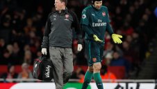 В Арсенал треперят за Чех, под въпрос е за дербито с Тотнъм