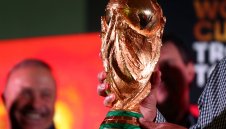 Поискаха от ФИФА да увеличи участниците на световното