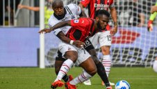 Барса се огледа в ас на Милан