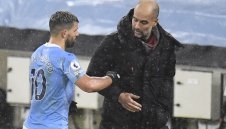 Поч дърпа Кун в ПСЖ