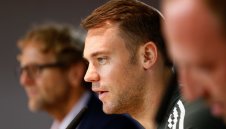 Нойер шокира: Играя с метал в крака вече 9 години + СНИМКА