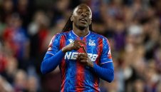 Лоши новини за Арсенал. Палас не планира да сваля цената на звездата си