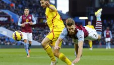 Ливърпул изигра Астън Вила