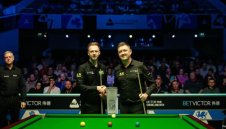 Воинът отнесе Тръмп и грабна титлата в Белфаст