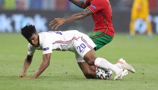 Ливърпул прави сечено на манчестърци за Коман